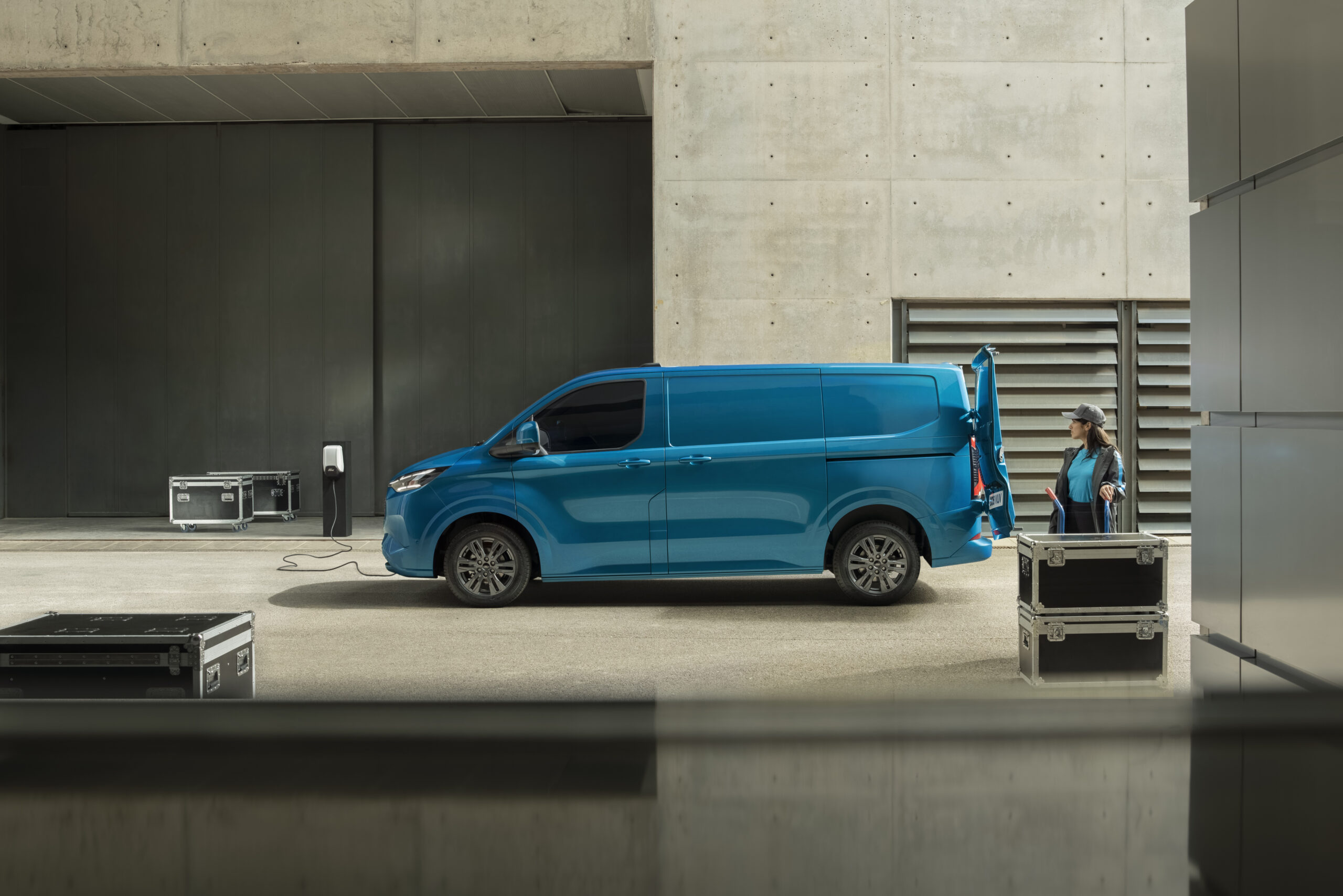 ford e-transit custom